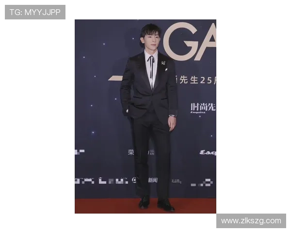 尊龙时凯人生就是搏官网入口：尊龙时凯的人生哲学与搏击精神的完美融合与启示